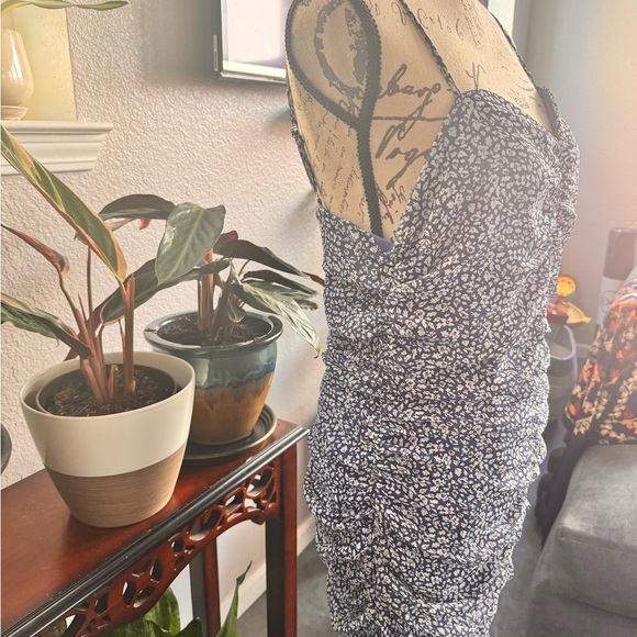 Lulus summer dress - Picture 8 of 9